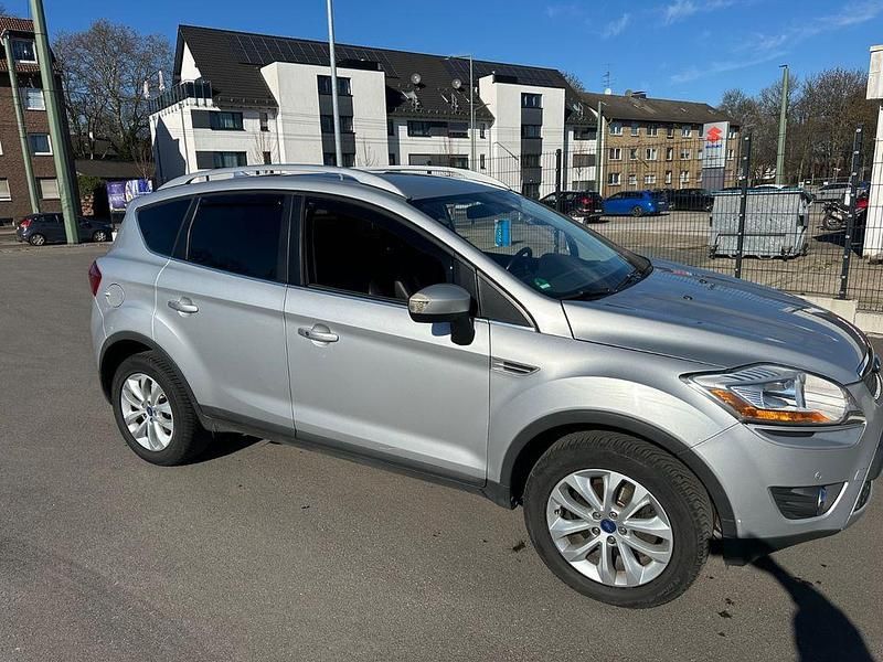 Gebraucht Ford Kuga Titanium 140 PS (102 kW) 2011 Silber SUV