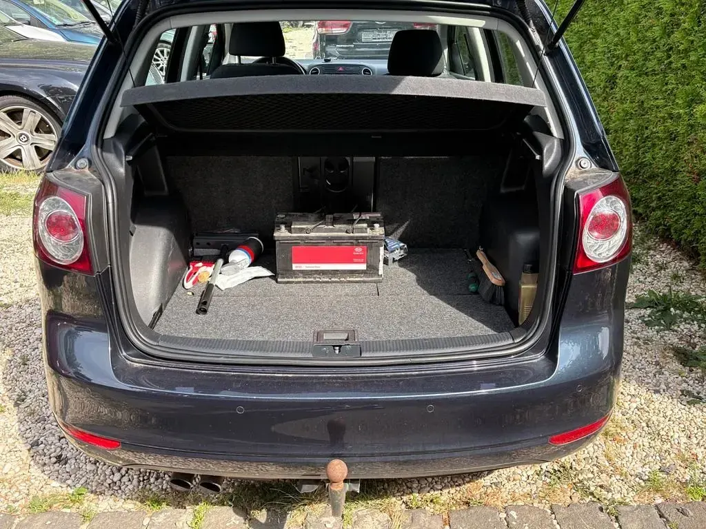 Gebraucht VW Golf Plus Cross Comfortline 160 PS (117 kW) 2009 Blau Limousine