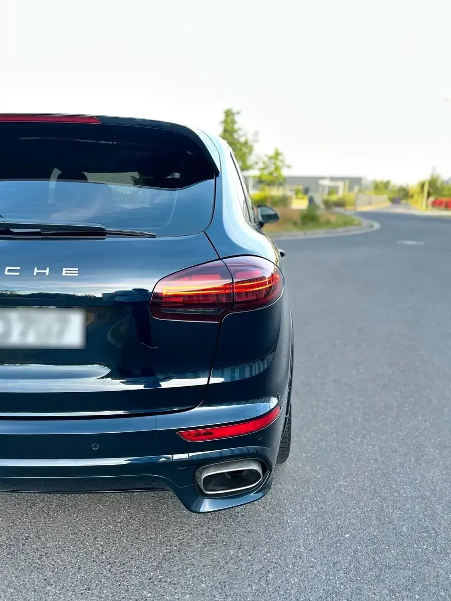 Gebraucht Porsche Cayenne 262 PS (192 kW) 2015 Blau SUV