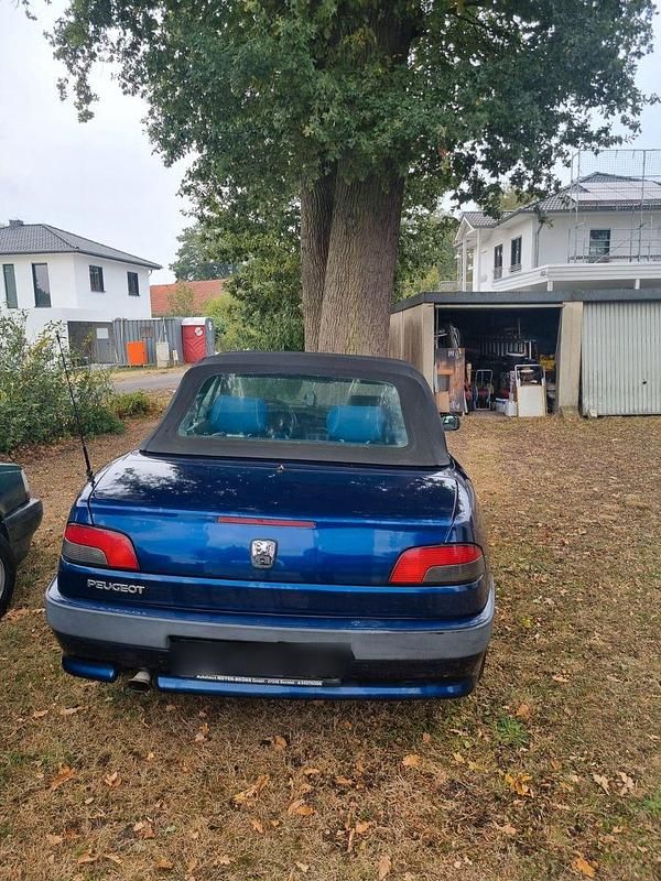 Gebraucht Peugeot 306 Cabriolet 88 PS (64 kW) 2000 Blau Cabrio