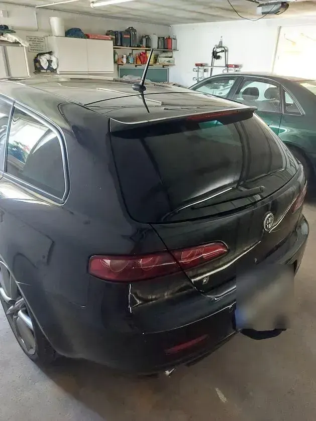 Gebraucht Alfa Romeo 159 170 PS (125 kW) 2012 Schwarz Kombi
