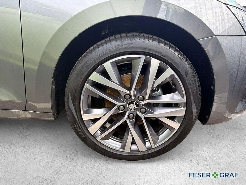 Gebraucht Skoda Octavia Selection 150 PS (110 kW) 2025 Graphitegrau Kombi