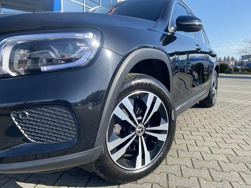 Gebraucht Mercedes GLB200 Progressive 163 PS (119 kW) 2023 Schwarz SUV