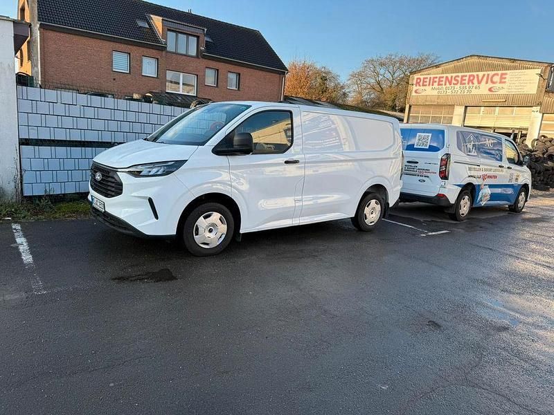 Gebraucht Ford Transit Custom Trend 110 PS (80 kW) 2024 Weiß Limousine