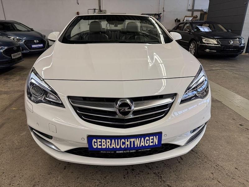 Gebraucht Opel Cascada Innovation 140 PS (102 kW) 2013 Weiß Cabrio