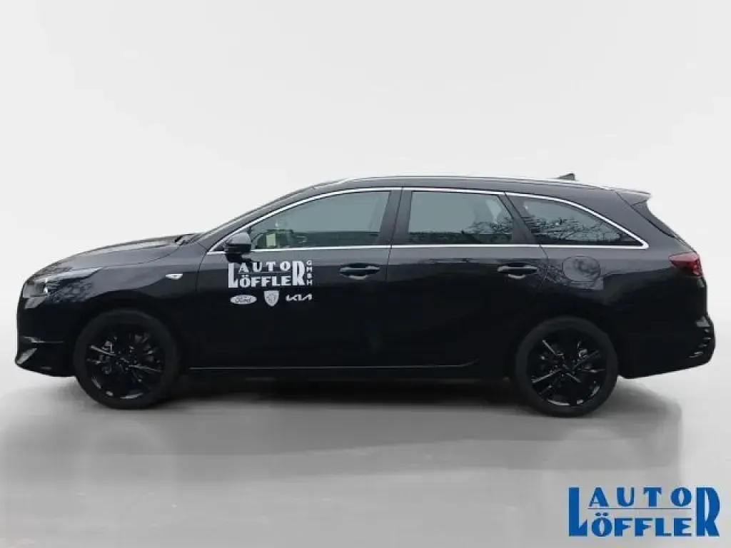 Gebraucht Kia Ceed Vision 140 PS (102 kW) 2025 Zilinaschwarz (metallic) Kleinwagen