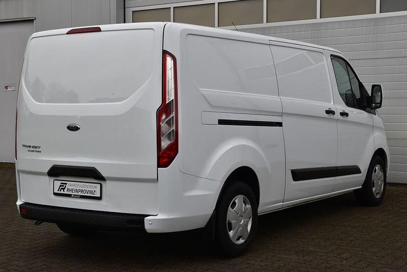Gebraucht Ford Transit Custom Trend 131 PS (96 kW) 2019 Weiß Van / Kleinbus