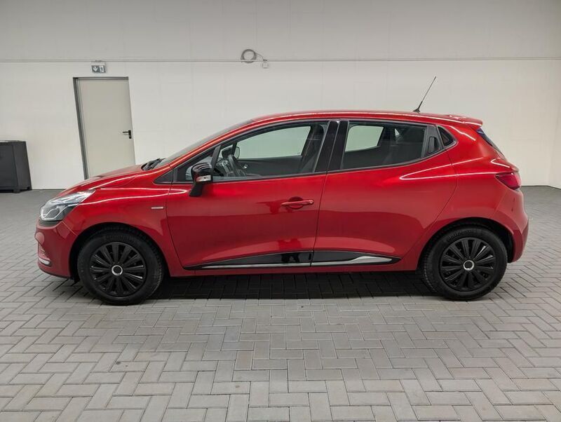Gebraucht Renault Clio IV 73 PS (53 kW) 2018 Rot Kleinwagen