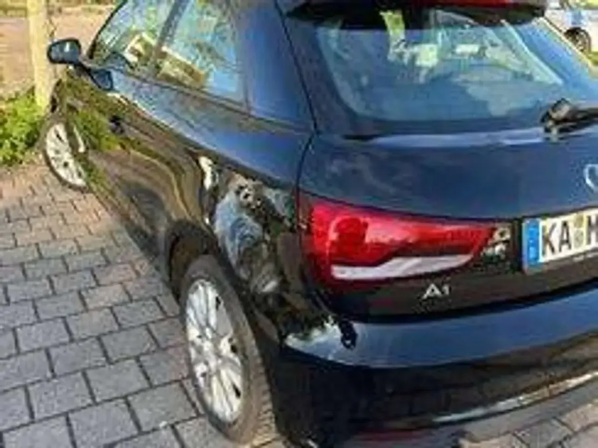 Gebraucht Audi A1 Sport 95 PS (69 kW) 2016 Schwarz Kleinwagen