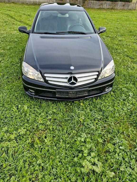 Schwarz Gebraucht 2009 Mercedes CLC180 Kleinwagen | 6.999 € (Fairer Preis) - Bild 1/4
