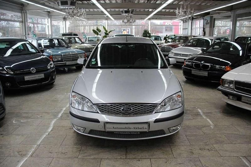 Gebraucht Ford Mondeo Trend 125 PS (91 kW) 2006 Grau Limousine