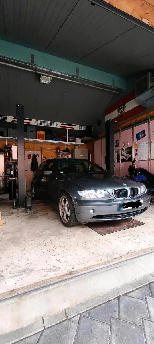 Gebraucht BMW 318 143 PS (105 kW) 2001 Grau Limousine