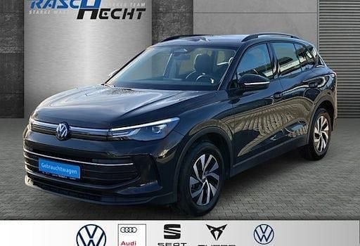 Grau Gebraucht 2024 VW Tiguan Life SUV | 31.970 € (Guter Preis) - Bild 1/4