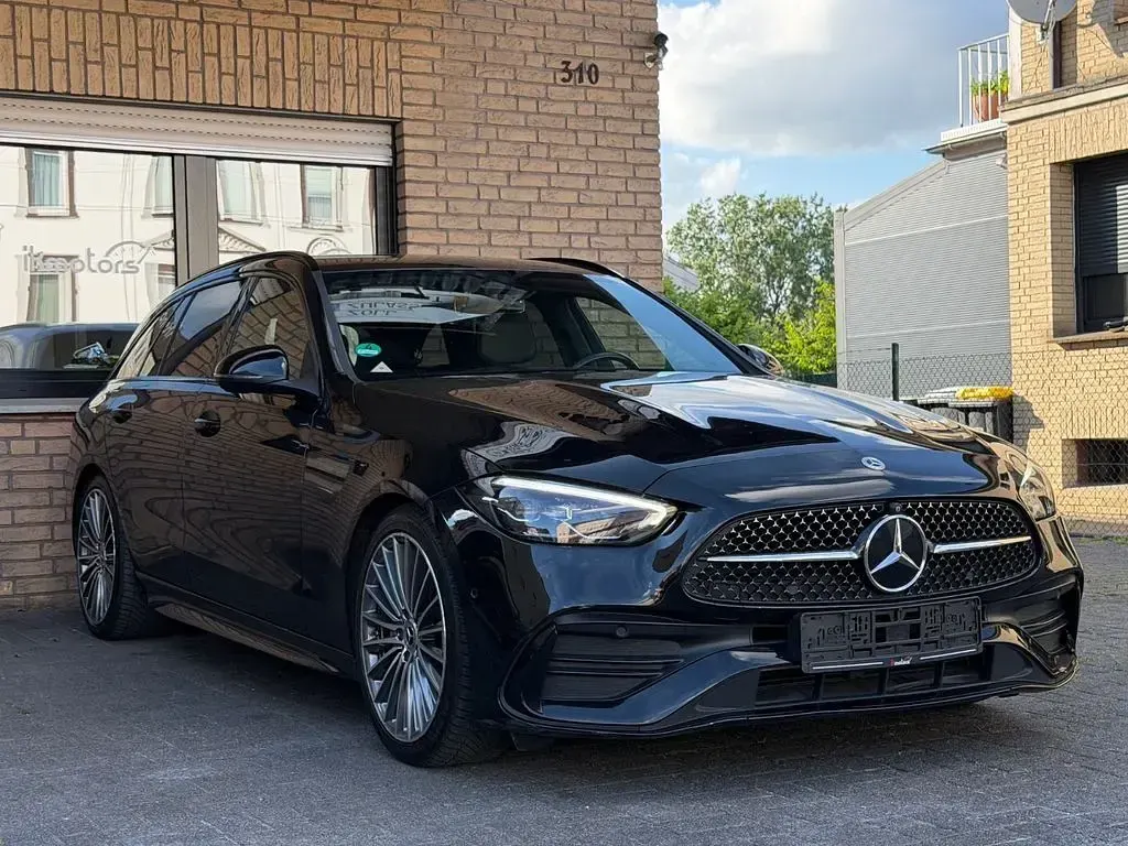 Gebraucht Mercedes C180 AMG line 170 PS (125 kW) 2023 Schwarz Kombi