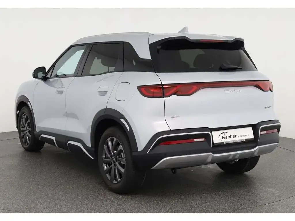 Neu BYD Atto 2 Boost 212 PS (155 kW) 2026 Skiing white SUV