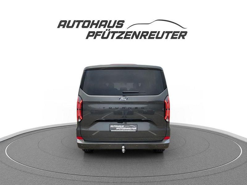 Neu Ford Tourneo Titanium 170 PS (125 kW) 2025 Grau Van / Kleinbus