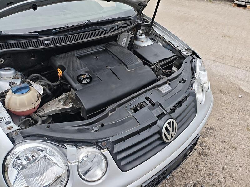 Gebraucht VW Polo 65 PS (47 kW) 2003 Silber Kleinwagen