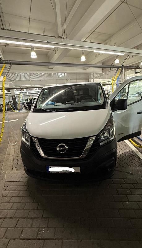 Weiß Gebraucht 2018 Nissan NV300 Van | 12.400 € - Bild 1/4