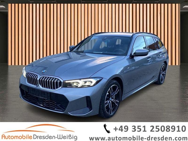 Grau Gebraucht 2025 BMW 330 M Sport Kombi | 39.780 € (Superpreis) - Bild 1/4