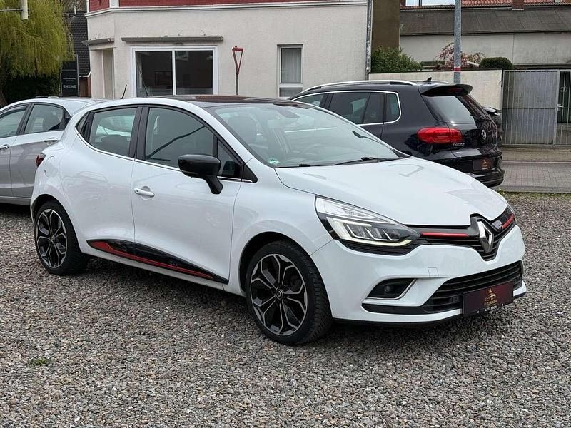 Gebraucht Renault Clio IV Bose Edition 118 PS (86 kW) 2016 Weiß Limousine