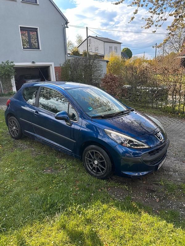 Gebraucht Peugeot 207 88 PS (64 kW) 2006 Blau Kleinwagen
