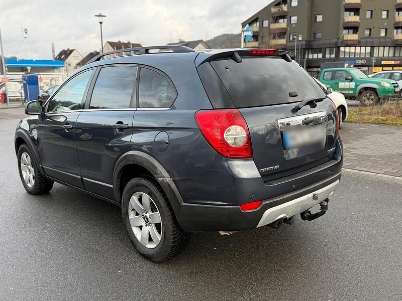 Gebraucht Chevrolet Captiva 150 PS (110 kW) 2008 Blau SUV