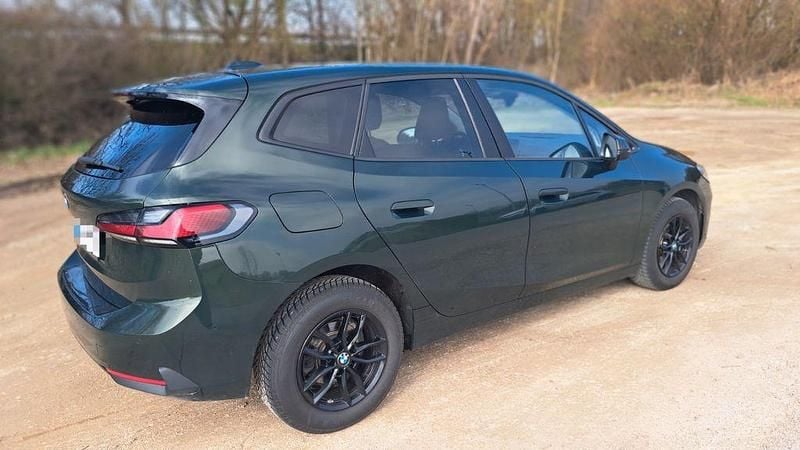 Gebraucht BMW 218 Active Tourer 136 PS (100 kW) 2023 Grün Van / Kleinbus
