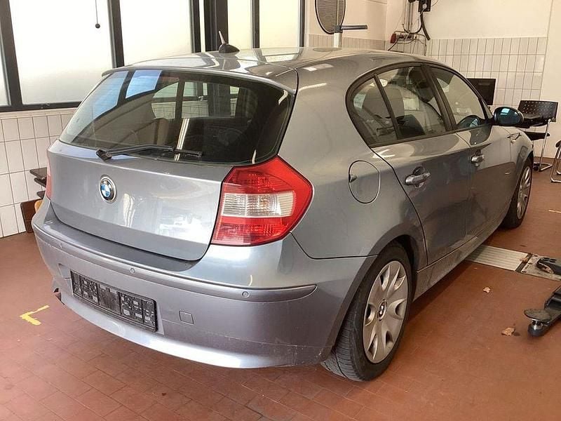 Occasion BMW 118 129 ch (94 kW) 2006 Gris Citadine
