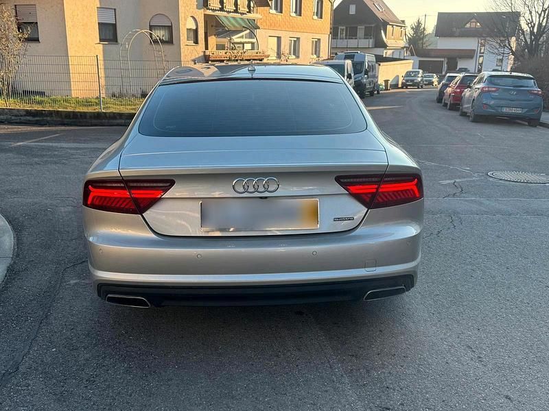 Second-hand Audi A7 Ambiente 320 CP (235 kW) 2017 Argintiu Hatchback
