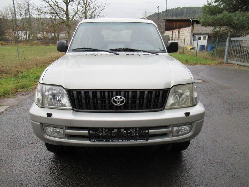 Gebraucht Toyota Land Cruiser 163 PS (119 kW) 2002 Silber SUV