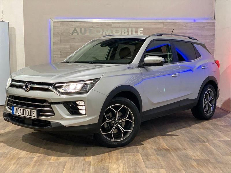 Silber Gebraucht 2021 Ssangyong (KGM) Korando Sapphire SUV | 18.990 € (Fairer Preis) - Bild 1/4