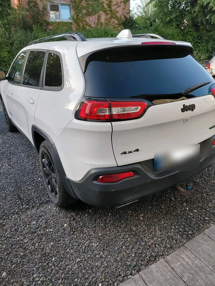 Occasion Jeep Cherokee Night Eagle 200 ch (147 kW) 2017 Blanc SUV