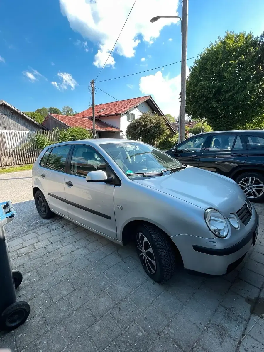 Gebraucht VW Polo 45 PS (33 kW) 2002 Silber Kleinwagen