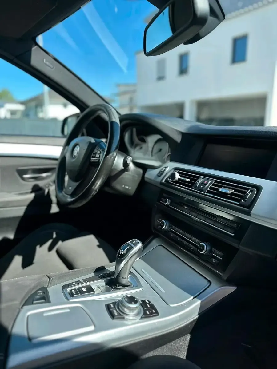 Gebraucht BMW 535 Shadowline 313 PS (230 kW) 2013 Grau Kombi