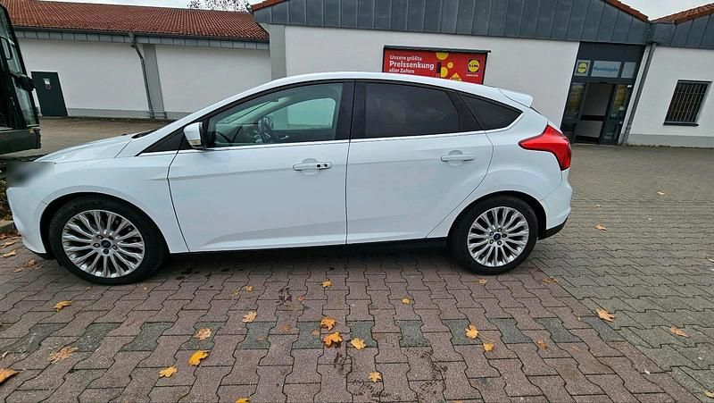 Gebraucht Ford Focus S 150 PS (110 kW) 2013 Weiß Limousine