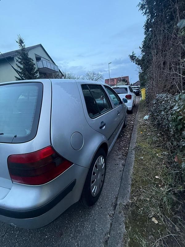 Gebraucht VW Golf IV 75 PS (55 kW) 2000 Grau Kombi