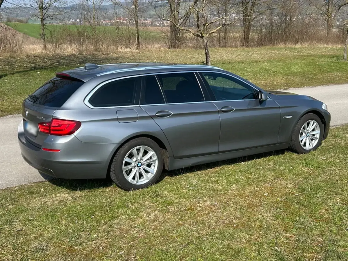 Usata BMW 520 184 CV (135 kW) 2012 Grigio Station wagon