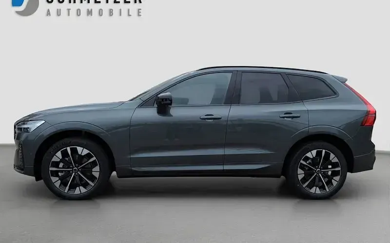Neu Volvo XC60 Plus 250 PS (183 kW) 2025 Silbern SUV