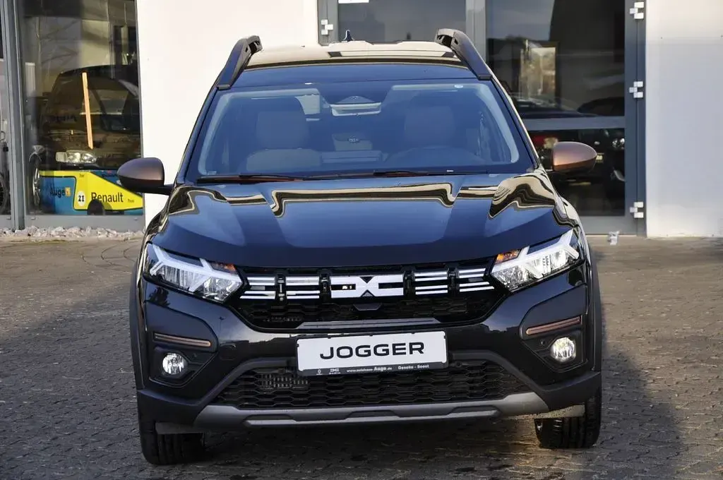 Neu Dacia Jogger Extreme 110 PS (80 kW) 2025 Perlmuttschwarz metallic Van / Kleinbus