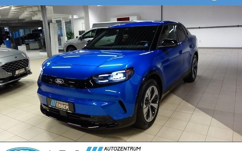 Neu Ford Capri Standard Range 125 kW (170 PS) 2025 Blau SUV