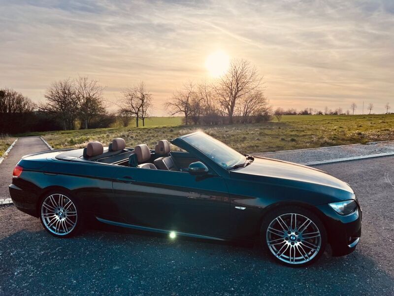 Gebraucht BMW 330 Cabriolet M Sport 245 PS (180 kW) 2010 Schwarz Cabrio