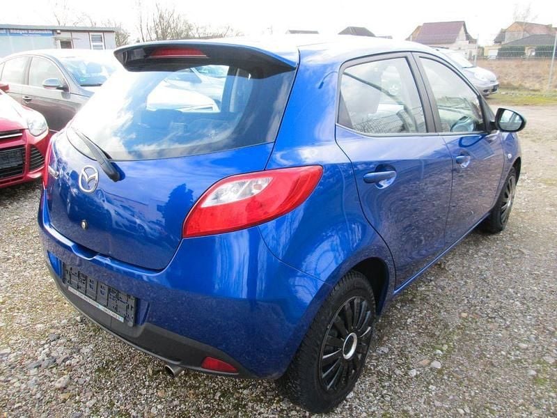 Gebraucht Mazda 2 Independence 75 PS (55 kW) 2008 Blau Kleinwagen