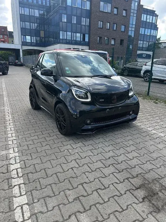 Gebraucht Smart ForTwo Cabrio Brabus 109 PS (80 kW) 2018 Schwarz Cabrio