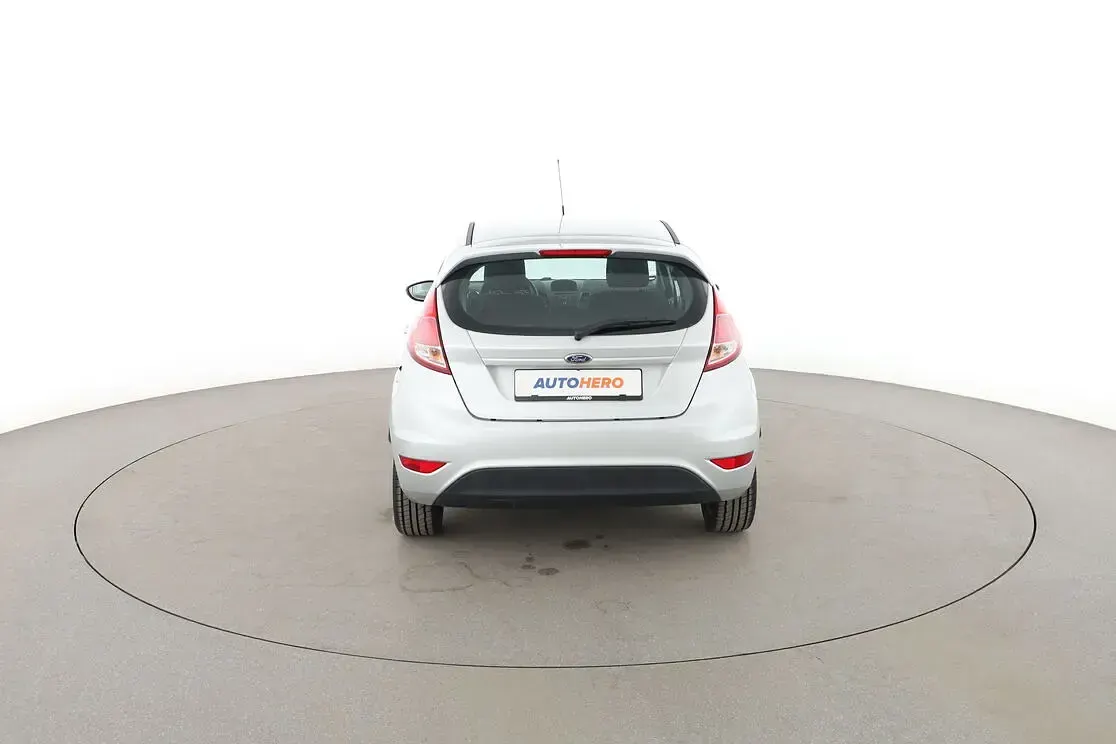 Gebraucht Ford Fiesta Trend 82 PS (60 kW) 2016 Silber Kleinwagen