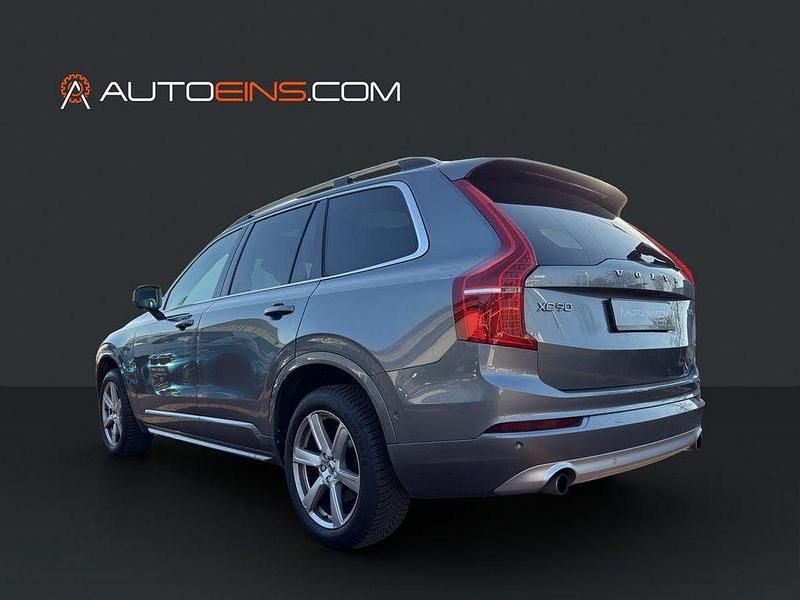 Gebraucht Volvo XC90 Momentum 235 PS (172 kW) 2017 Osmium grey / metallic SUV