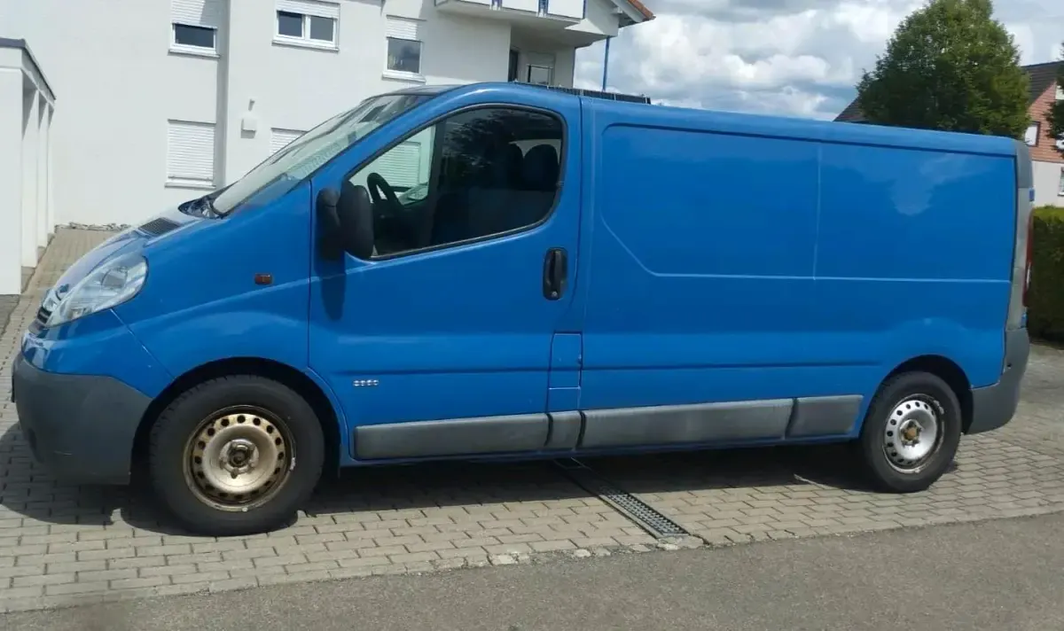 Używany Opel Vivaro 2008 Niebieski Minivan