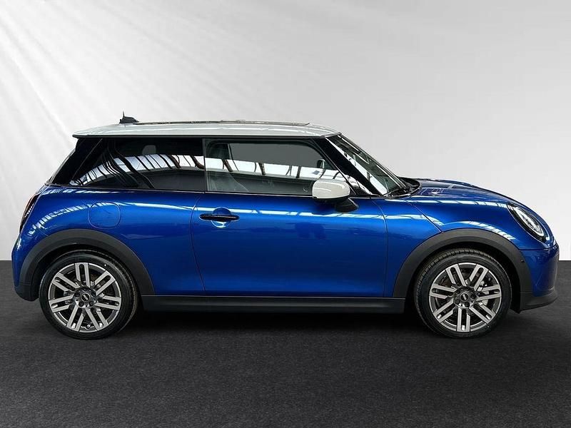 Gebraucht Mini Cooper 156 PS (114 kW) 2025 Blau Kleinwagen