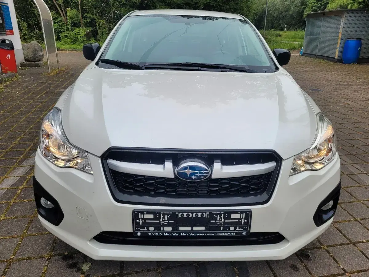 Second-hand Subaru XV Comfort 114 CP (83 kW) 2014 Alb SUV