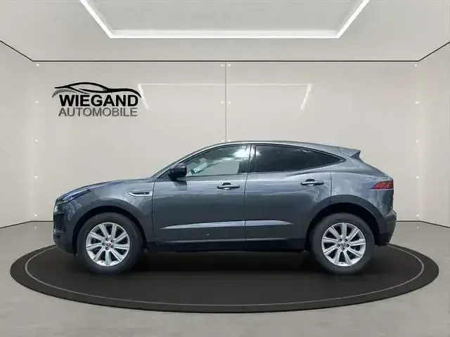 Używany Jaguar E-Pace 249 KM (183 kW) 2018 Szary SUV
