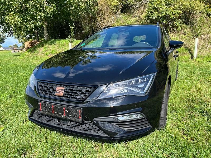Schwarz Gebraucht 2019 Cupra Leon Kombi | 22.999 € (Fairer Preis) - Bild 1/4
